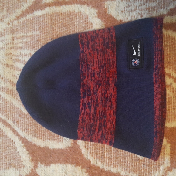 Nike Paris St-Germain Reversible Toque - Picture 1 of 14